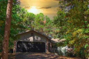 NEW Wooded Hideaway with Hot Tub and King Beds
